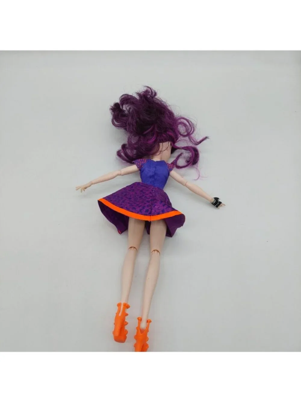 Disney Descendants Mal Neon Lights Ball Isle of the Lost Light Up Doll works